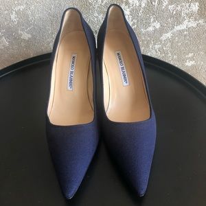 Manolo Blahnik navy pumps